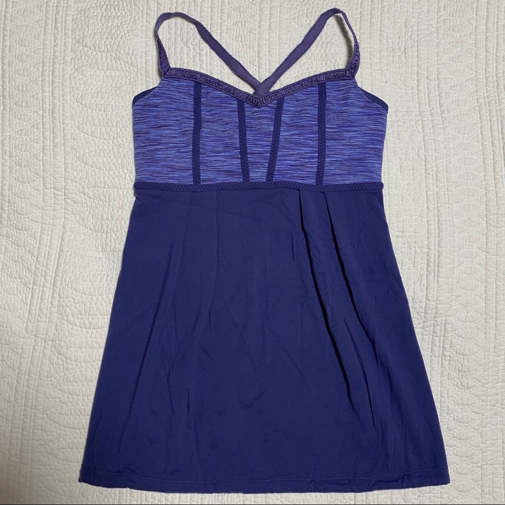 Lululemon tank size 4
